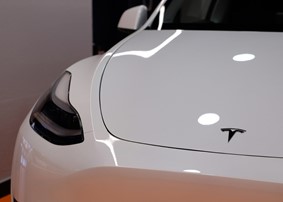 tesla yatay galeri