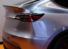 tesla yatay galeri